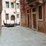 Ca Del Gambero Canal View * Venedig